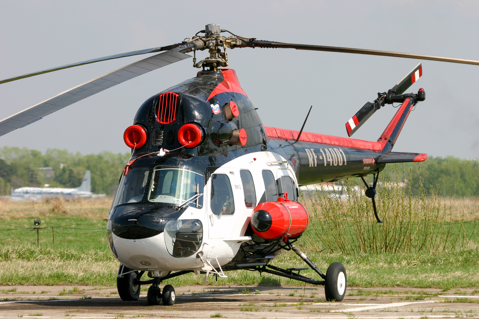 Reg rf. Вертолет Сокол в Котласе. Ми 2 гоплит. PZL-Świdnik mi-2.