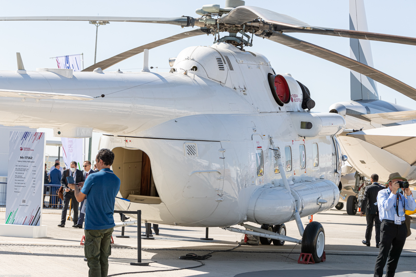 Дубайский авиасалон-2021: многоцелевой вертолет Ми-171А2. 