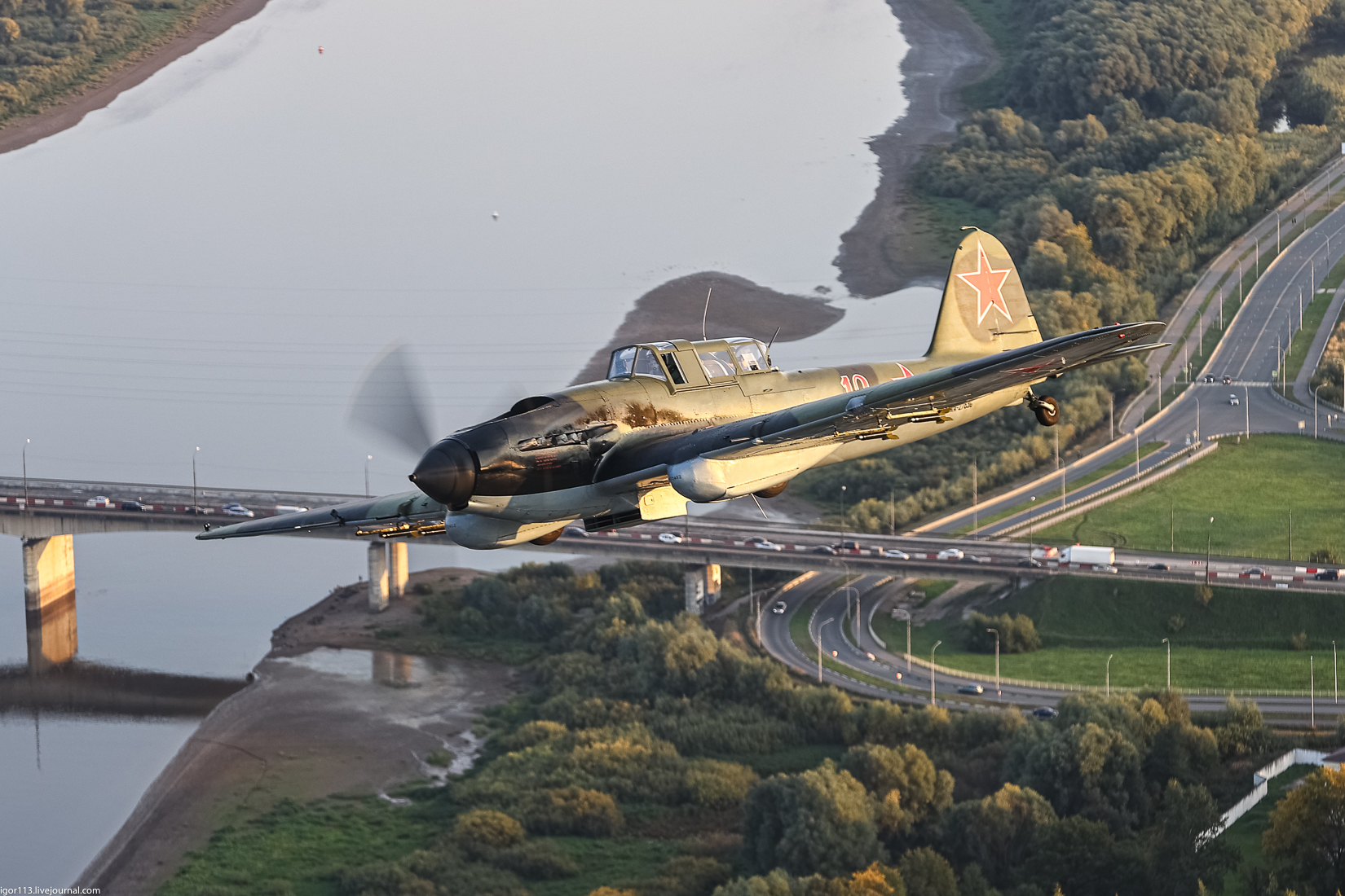 Ил-2 над Великим Новгородом в сентябре 2020 года от Бориса Осятинского. 