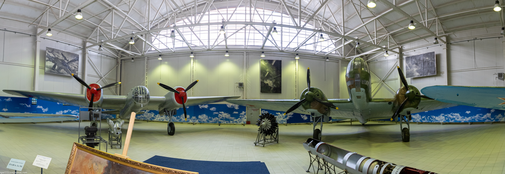 Музей ВВС Монино 030421 зал 2: скоростной фронтовой бомбардировщик СБ (АНТ-40) 