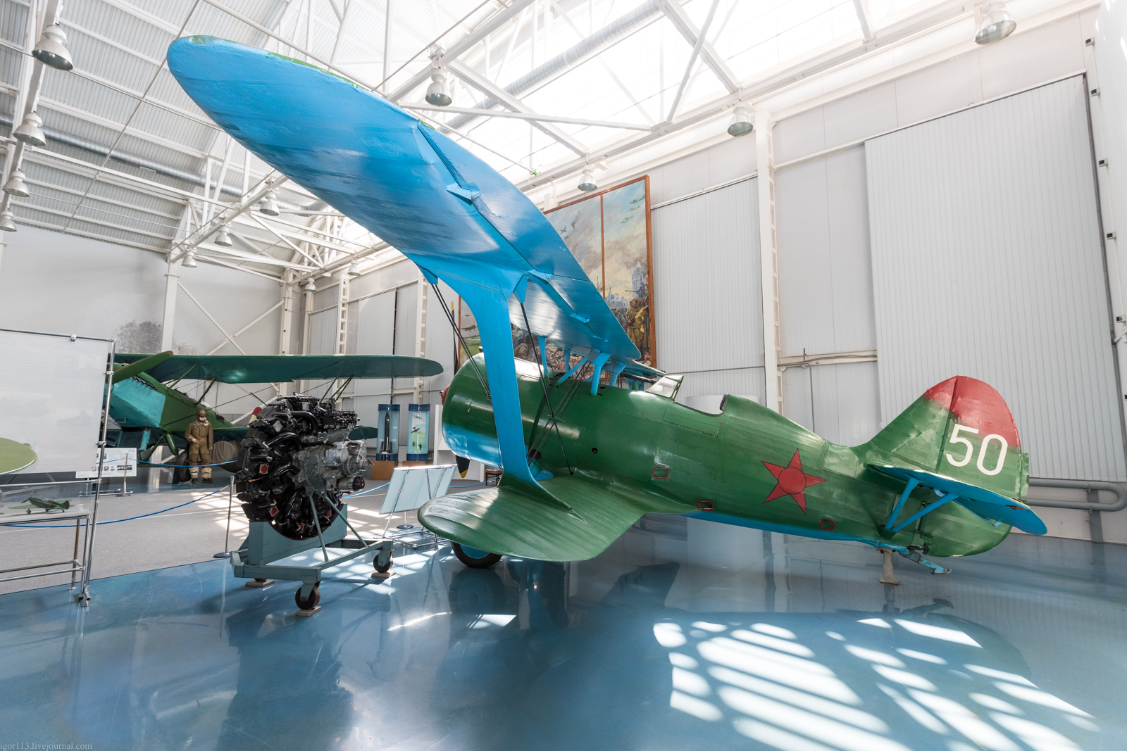Центр бис. Музей военно-воздушных сил в Монино. Музей боевой авиации Талалихина. Самолет по-2 в музеи военно-воздушных сил Монино. И-15 бис.