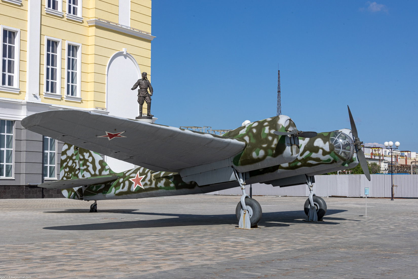 Музей техники в Верхней Пышме: скоростной фронтовой бомбардировщик СБ-2М-100 