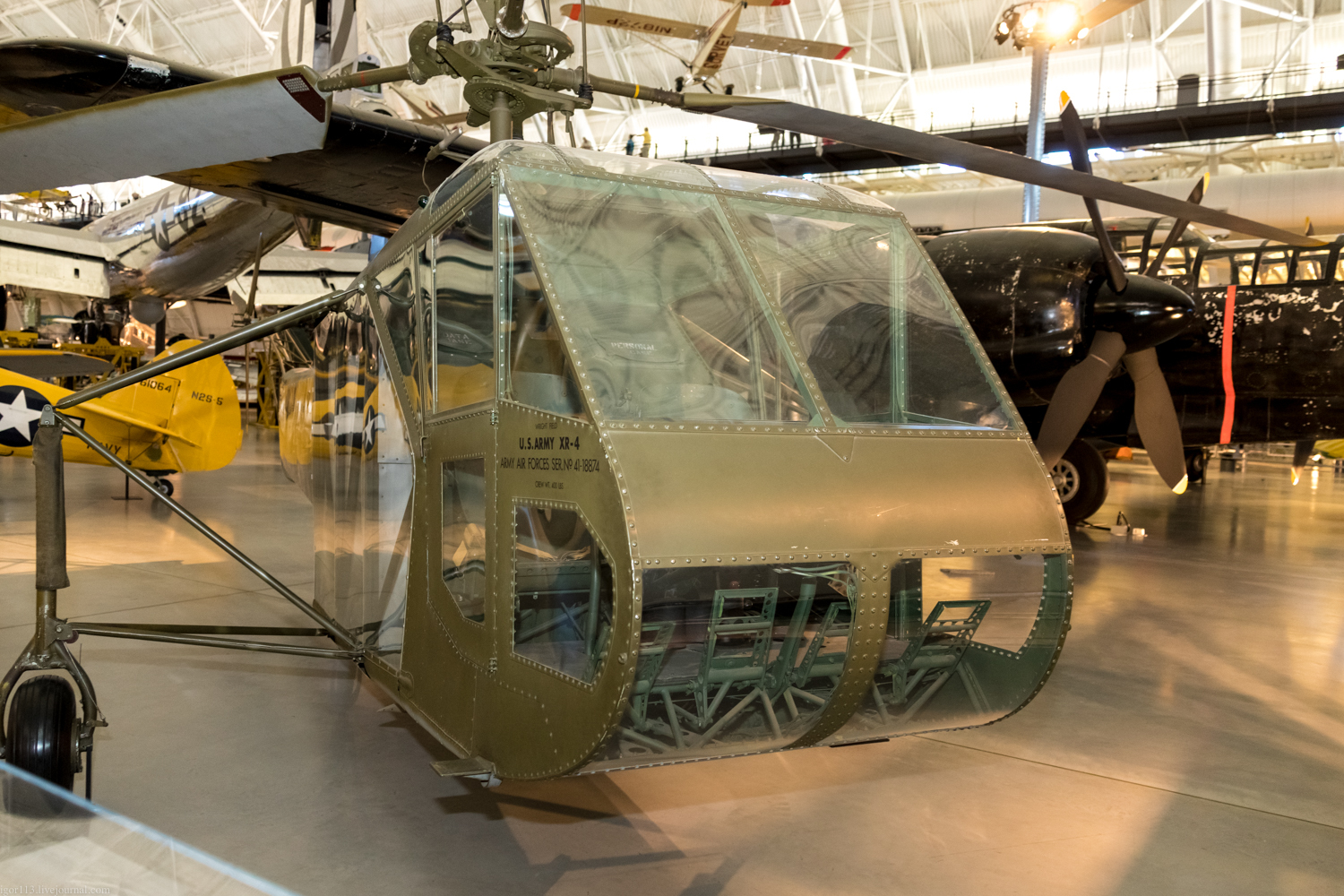  Steven f udvar-hazy center,2018 год: первый в мире серийный вертолет Sikorsky 