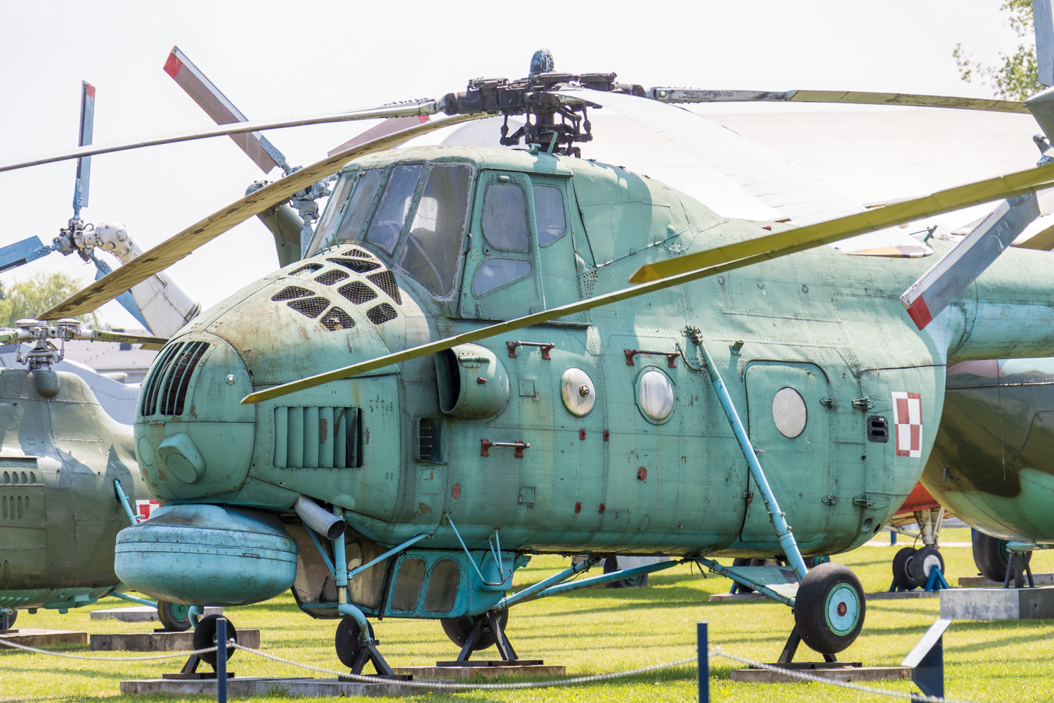 Museum Sil Powietrznych в Deblin: противолодочный вертолет Ми-4МЭ